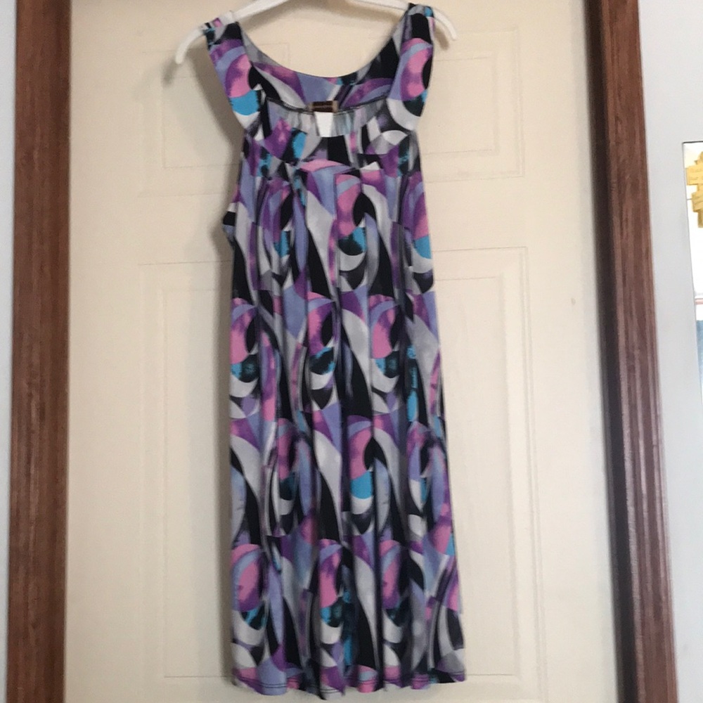 Sleeveless dress